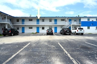 410 W Palm St Unit B24, Lantana, FL 33462