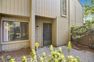 26 Adelphi Ct, Sacramento, CA 95825