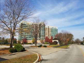 6420 Double Eagle Dr Unit 403, Woodridge, IL 60517