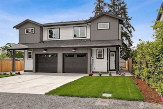 426 113th St S, Parkland, WA 98444