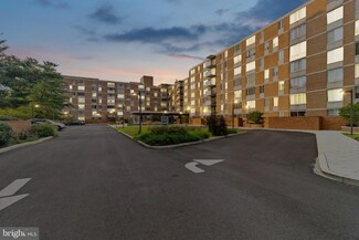 2939 Van Ness St NW Unit 820, Washington, DC 20008