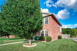 2926 Mccormick Dr, Lancaster, TX 75134