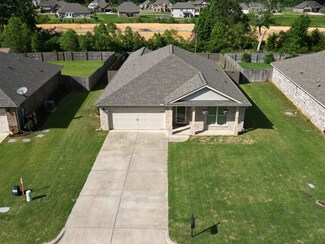 1123 Colonial Dr SW, Good Hope, AL 35055
