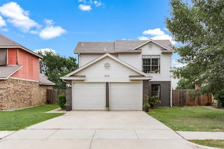 903 Boxwood Dr, Lewisville, TX 75067
