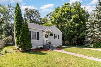330 N Dwiggins St, Griffith, IN 46319