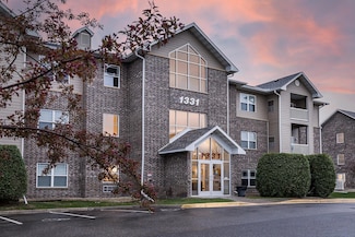 1331 Lake Dr W Unit A113, Chanhassen, MN 55317