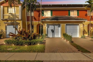 7727 Deercreek Ct, Davie, FL 33328