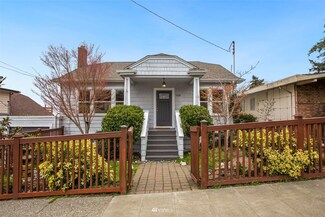 5628 SW Admiral Way, Seattle, WA 98116