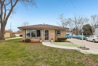 4428 S 47th St, Milwaukee, WI 53220