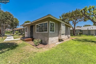 23230 Anchor Ave Unit 106, Carson, CA 90745