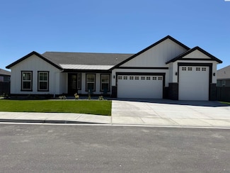377 Ventus St, Richland, WA 99352