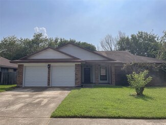 2229 W Shannon St, Deer Park, TX 77536