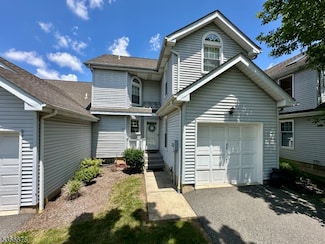 40 Lancelot Dr, Berkeley Heights, NJ 07922