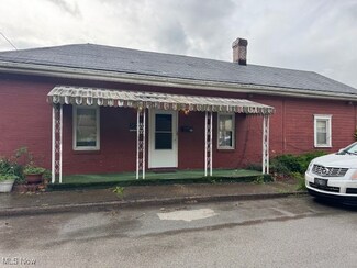 801 High St, Wellsburg, WV 26070