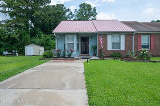 2311 Knollwood Ln, Midway Park, NC 28544
