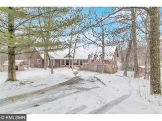 10 Acorn Dr, Inver Grove Heights, MN 55077