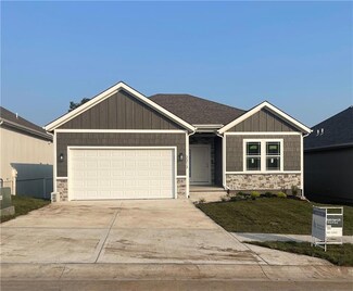 2313 NW 94th St, Kansas City, MO 64154