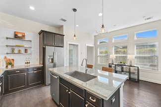 824 W 20th St, Houston, TX 77008