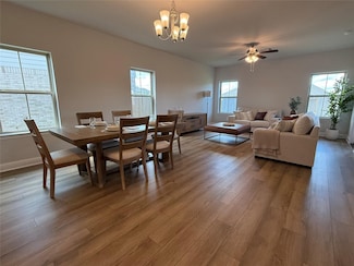 4405 W Bayou Maison Cir, Dickinson, TX 77539