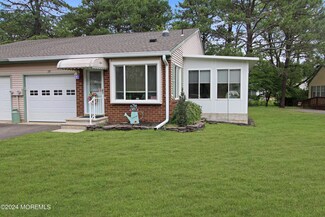 7B Deerfield Dr, Whiting, NJ 08759