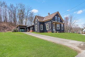 32 Water St, Lancaster, NH 03584