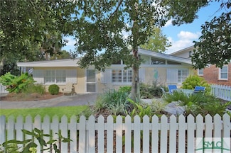 1015 2nd Ave, Tybee Island, GA 31328