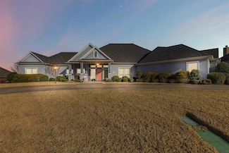 2233 Nottaway Dr, Cleburne, TX 76033
