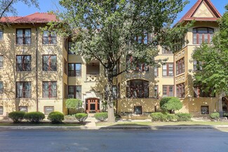 726 Erie St Unit 2, Oak Park, IL 60302