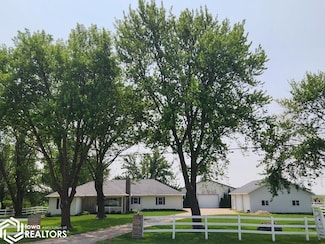 3511 19th St SW, Mason City, IA 50401