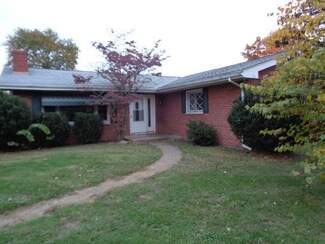 209 Arnold Dr, Middletown, OH 45044