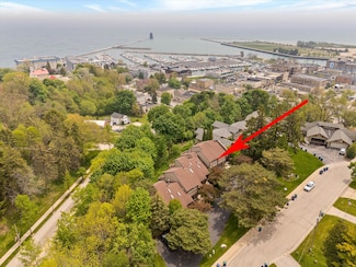 428 N Wisconsin St, Port Washington, WI 53074