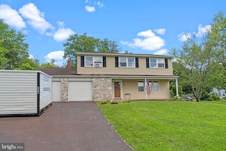 200 Clump Rd, Green Lane, PA 18054