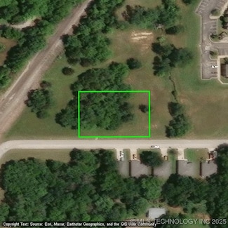905 11th Ave NE, Ardmore, OK 73401