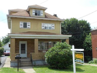 5912 Fredanna St, Pittsburgh, PA 15207