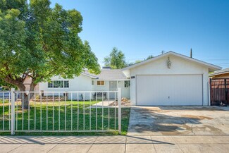 947 W Woodward Ave, Fresno, CA 93706