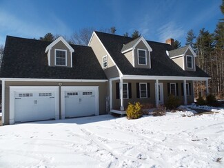 3 Davis Ln, Lee, NH 03861