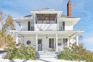 43 Glazier St, Gardner, MA 01440