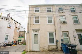 4414 Saint Davids St, Philadelphia, PA 19127