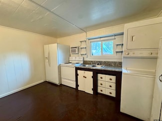 132 APT 2 Lindsey Rd, Big Sandy, TX 75755