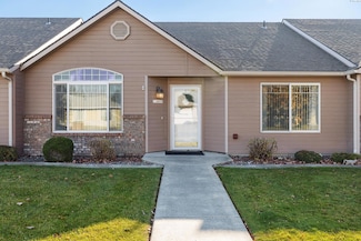 2515 W Grand Ronde Ave, Kennewick, WA 99336