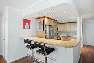 305 E 24th St Unit 15-R, New York, NY 10010