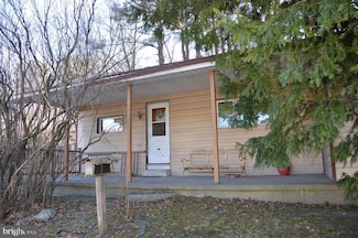 105 Mill Creek Ave, Pottsville, PA 17901