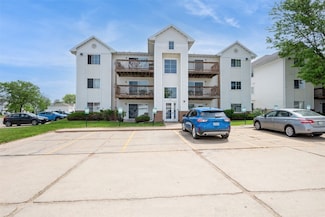 4611 1st Ave SW, Cedar Rapids, IA 52405