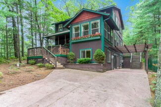5526 Longbridge Rd, Pentwater, MI 49449