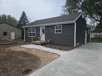524 Charles St, Reedsburg, WI 53959