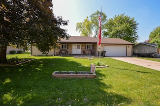 1202 E Iowa St, Prairie Du Chien, WI 53821