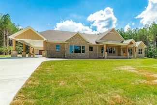 220 High Point Ln, Jasper, TN 37347