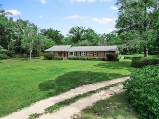 11858 NW State Road 20, Bristol, FL 32321