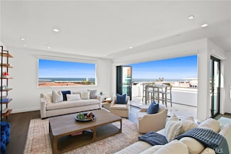 2215 Bayview Dr, Manhattan Beach, CA 90266