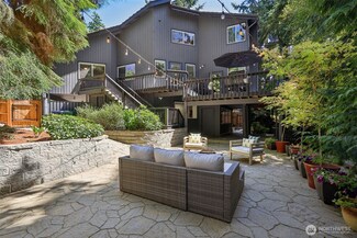 128 SW 208th St, Normandy Park, WA 98166